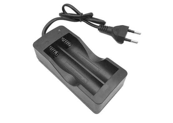 Ładowarka do akumulatorów  2x18650 4.2V DC 500mA (1)
